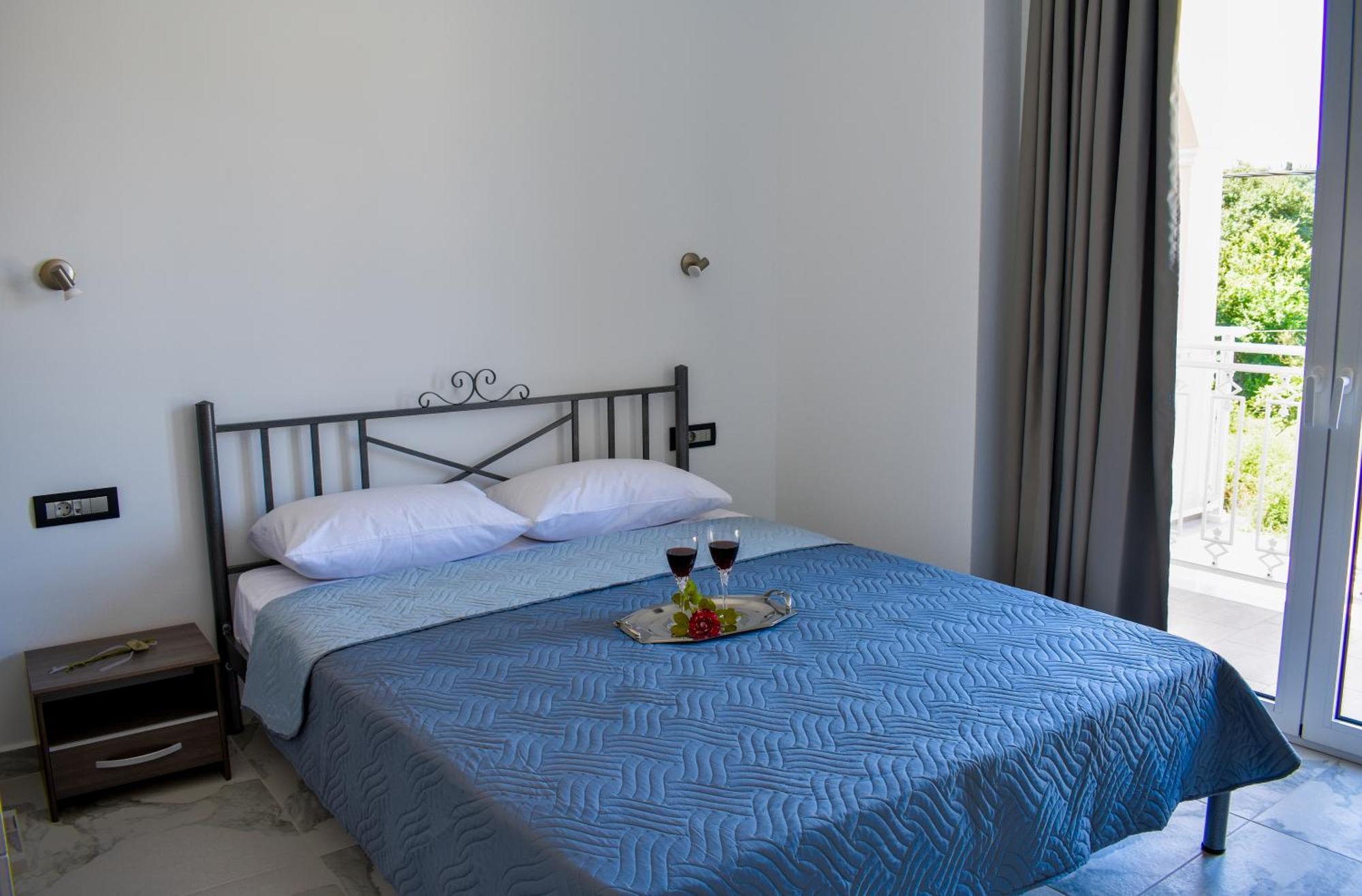 Katsaros Luxury Apts II 5 Min Walk To Beach 蒂锡利维 外观 照片