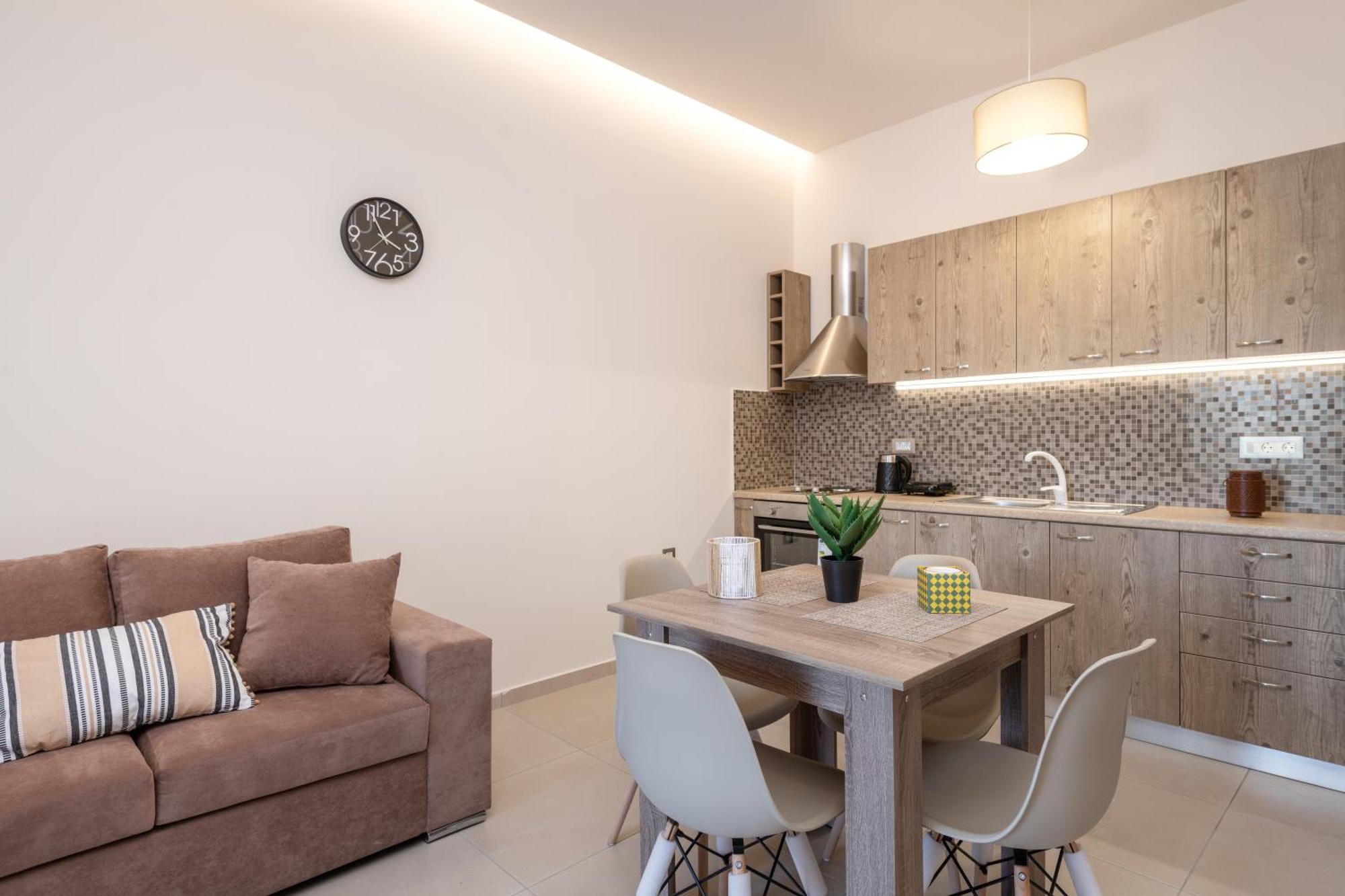Katsaros Luxury Apts II 5 Min Walk To Beach 蒂锡利维 外观 照片