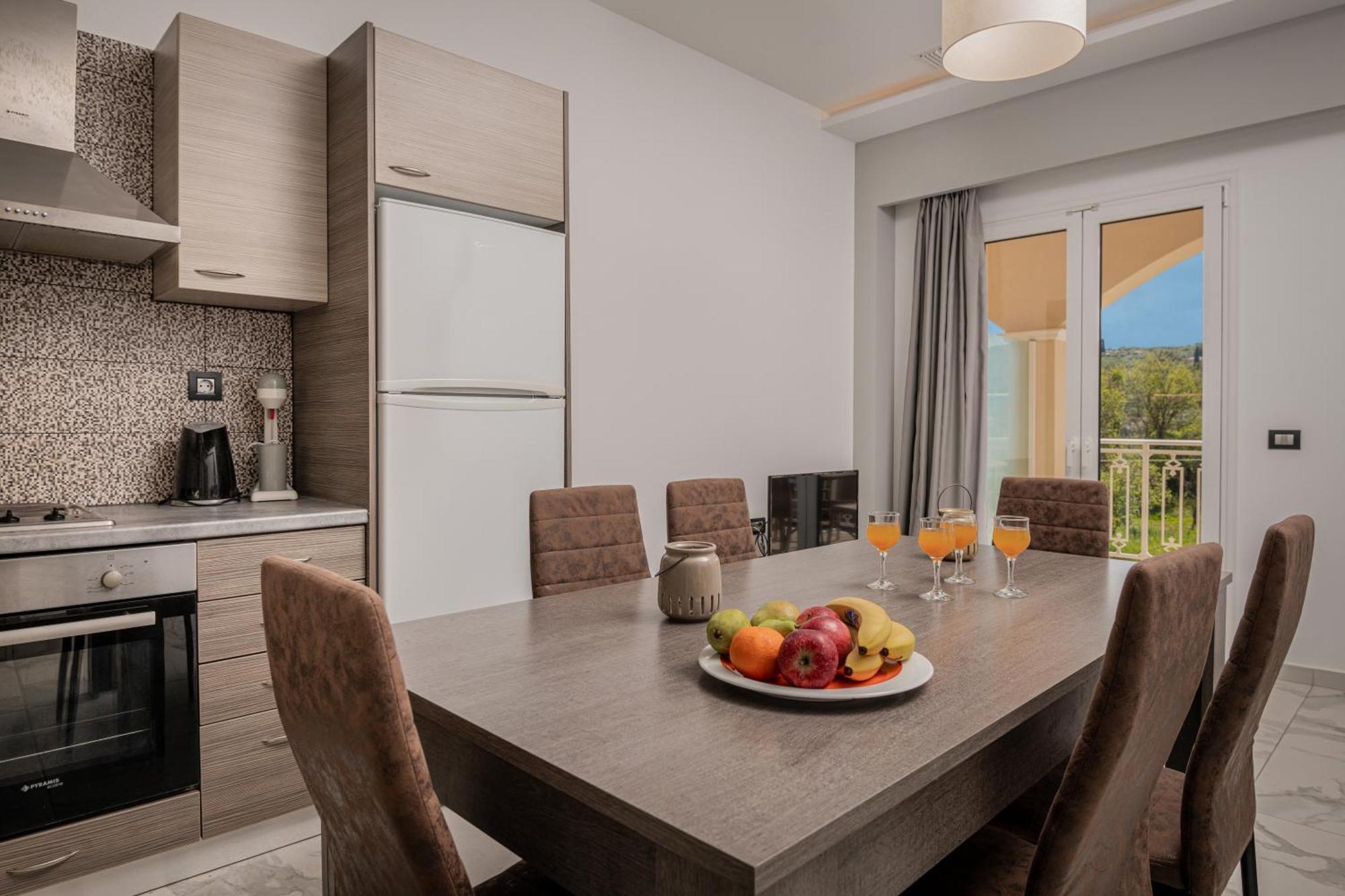 Katsaros Luxury Apts II 5 Min Walk To Beach 蒂锡利维 外观 照片