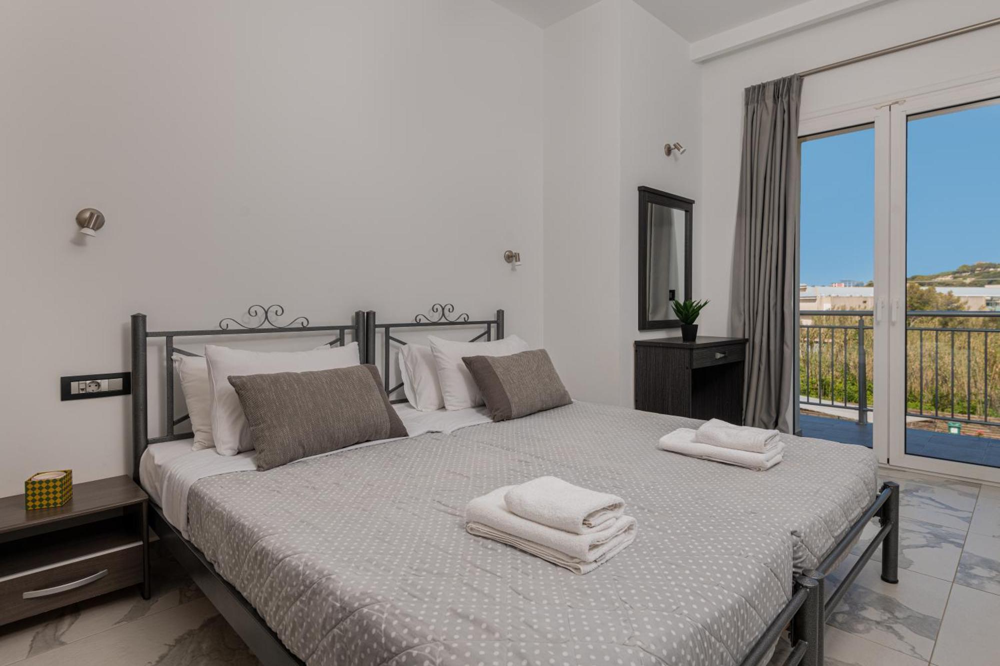 Katsaros Luxury Apts II 5 Min Walk To Beach 蒂锡利维 外观 照片