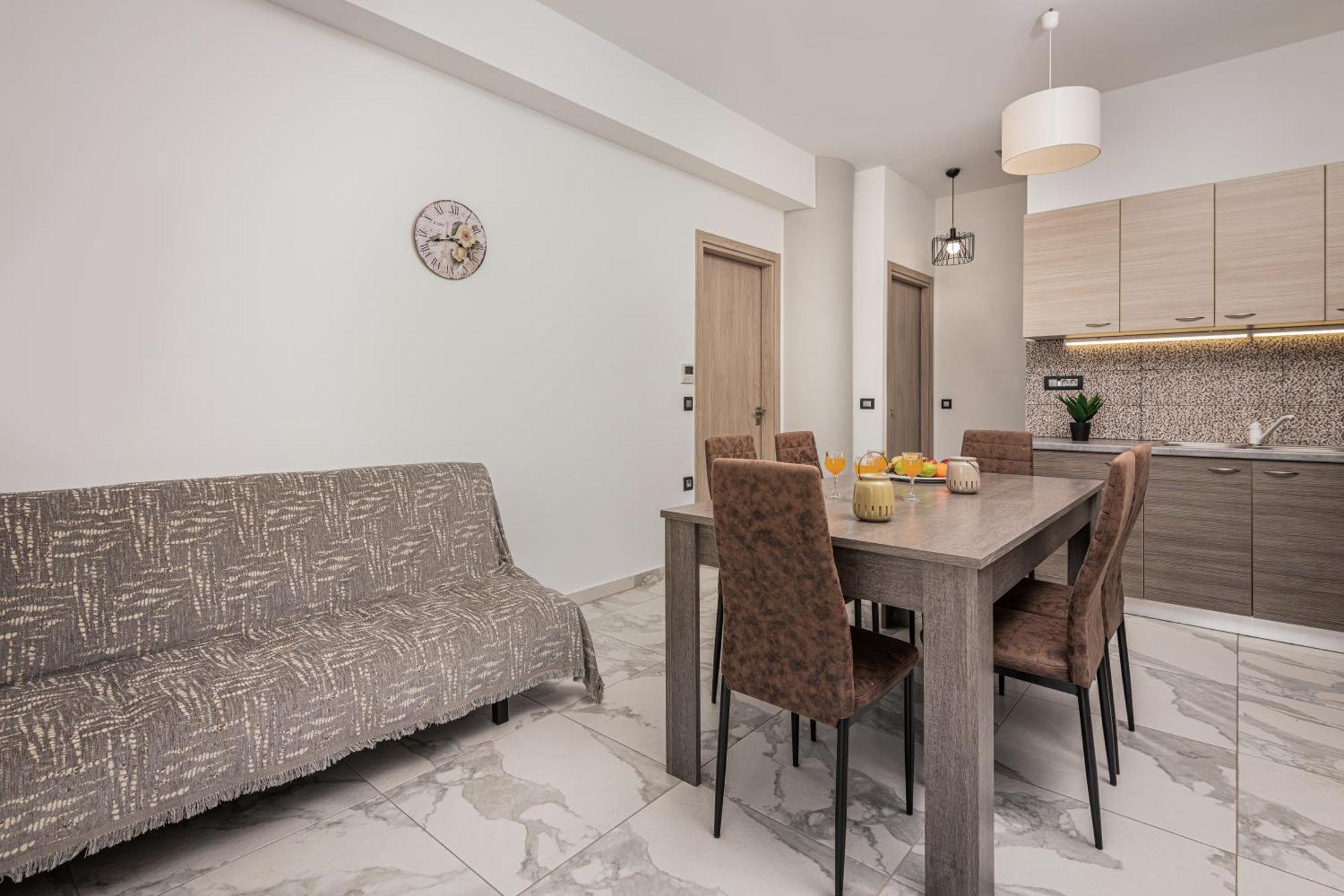 Katsaros Luxury Apts II 5 Min Walk To Beach 蒂锡利维 外观 照片