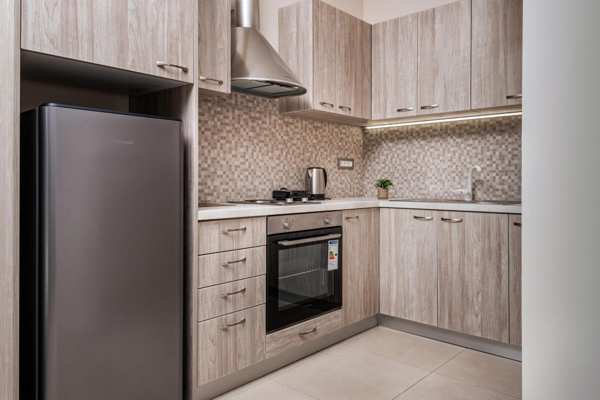 Katsaros Luxury Apts II 5 Min Walk To Beach 蒂锡利维 外观 照片